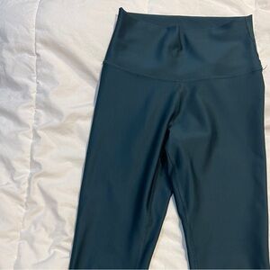 ALO Yoga women’s Deep Teal Leggings